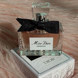 Miss Dior Essence Mini Miniature bottle - BNIB